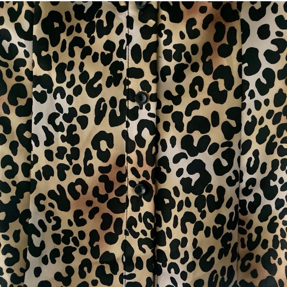 WORTHINGTON Leopard Print Ruffle Blouse Size Small Short Sleeve Button Front - Picture 6 of 9